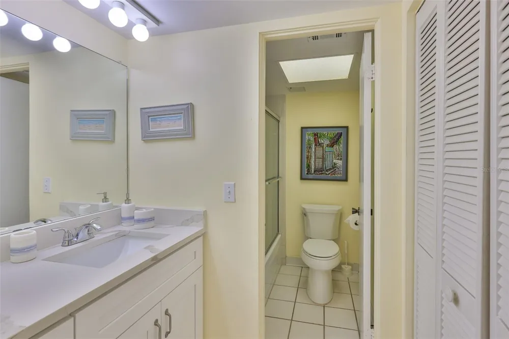 1028 APOLLO BEACH BOULEVARD #8 Apollo Beach, FL 33572