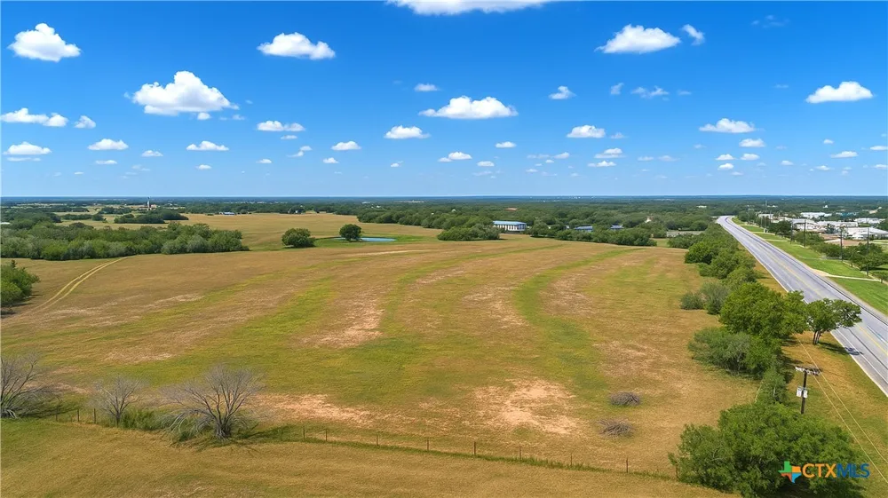 4425 US HWY 90 Seguin, TX 78155