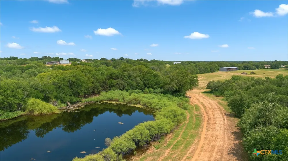 4425 US HWY 90 Seguin, TX 78155