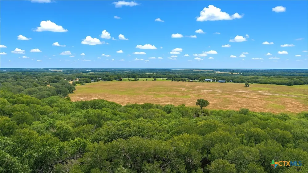 4425 US HWY 90 Seguin, TX 78155