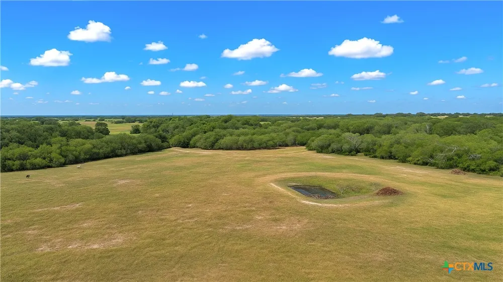 4425 US HWY 90 Seguin, TX 78155