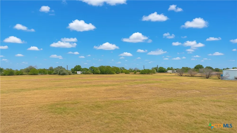 4425 US HWY 90 Seguin, TX 78155