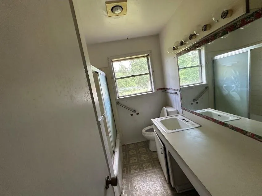 5724 State Highway 154 Marshall, TX 75670