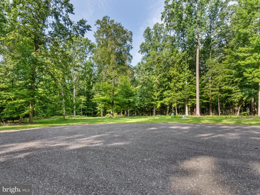 PRICE DRIVE Easton, MD 21601