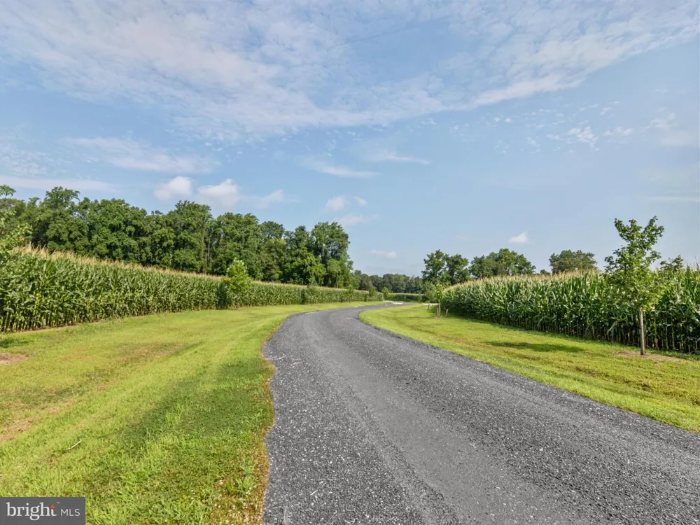 PRICE DRIVE Easton, MD 21601