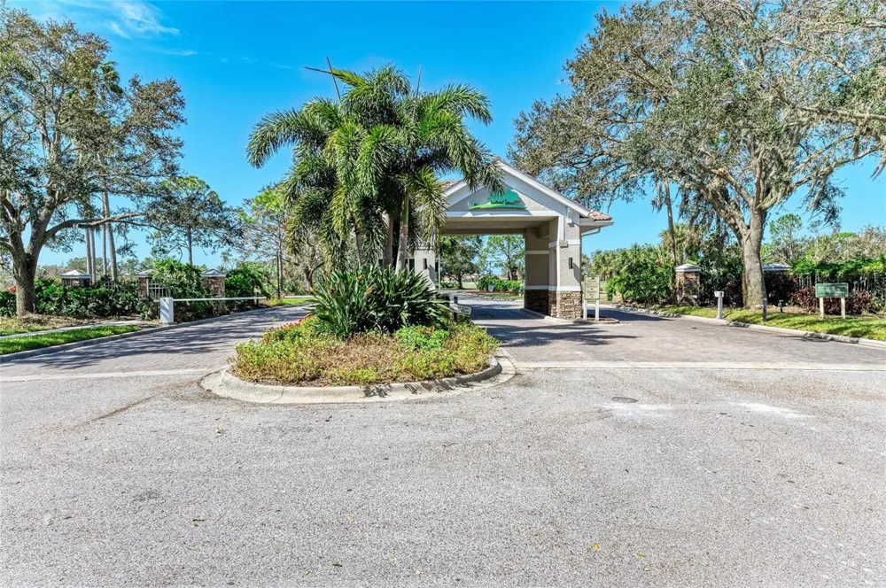 5280 HYLAND HILLS AVENUE #1812 Sarasota, FL 34241