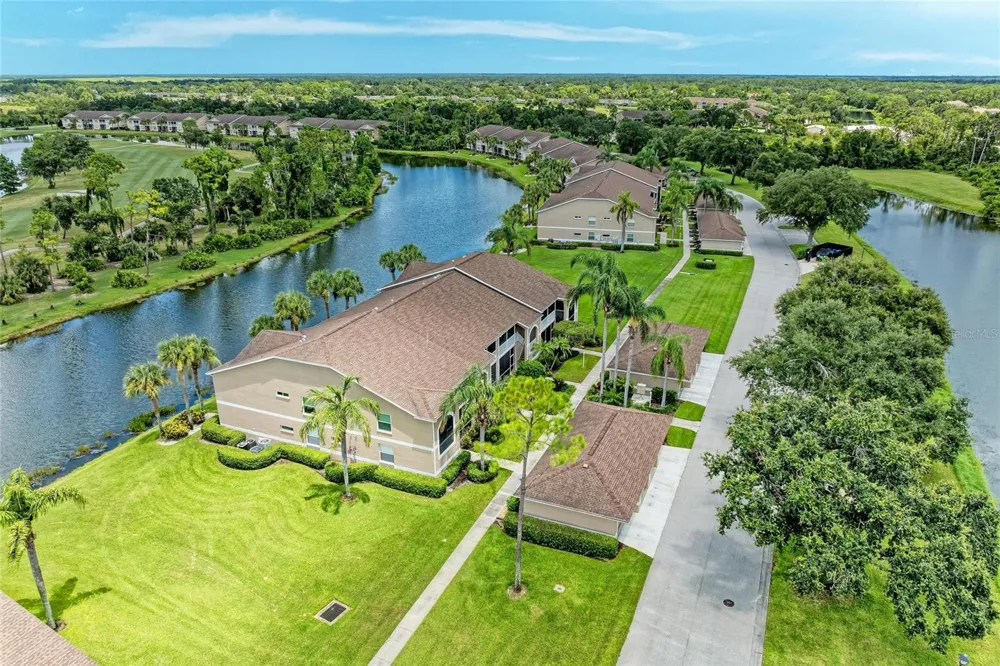 5280 HYLAND HILLS AVENUE #1812 Sarasota, FL 34241