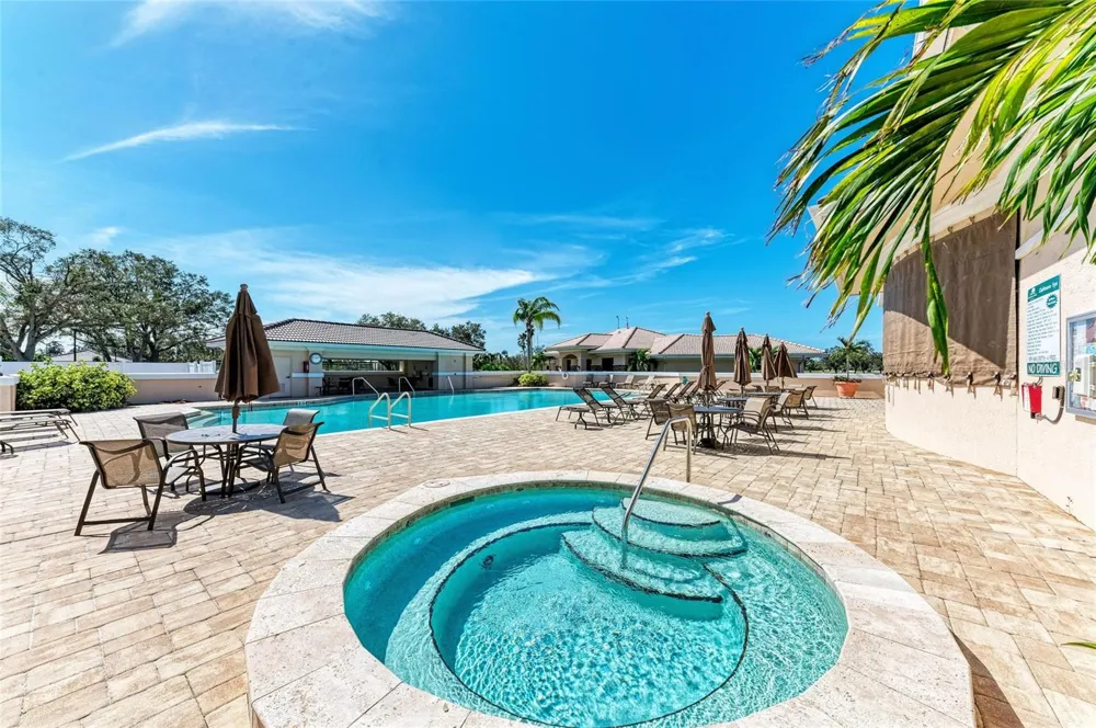 5280 HYLAND HILLS AVENUE #1812 Sarasota, FL 34241