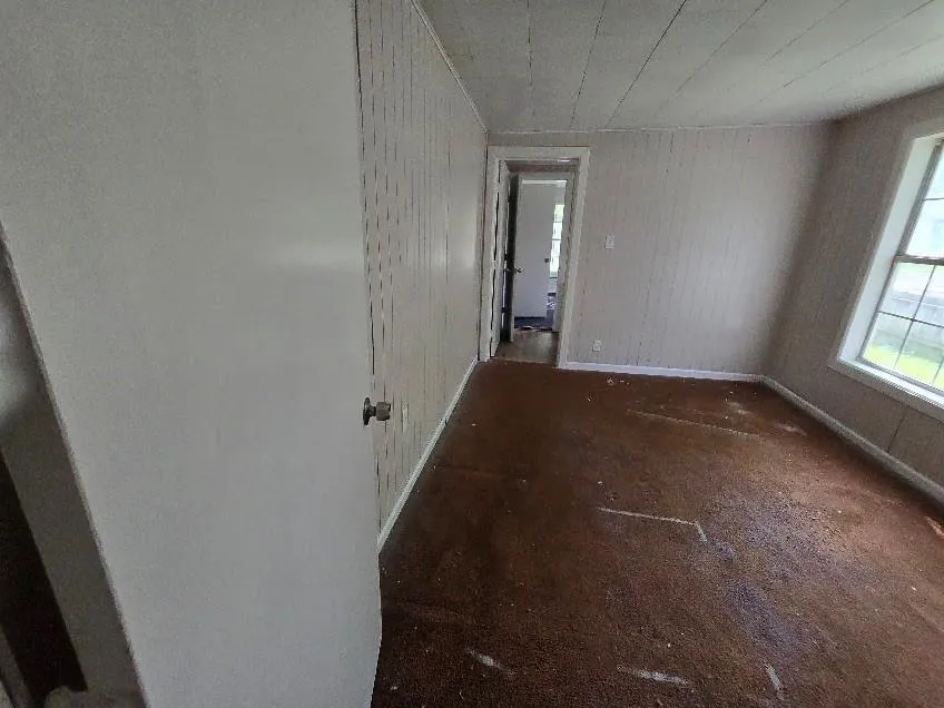 208 S 6th Street Highlands, TX 77562
