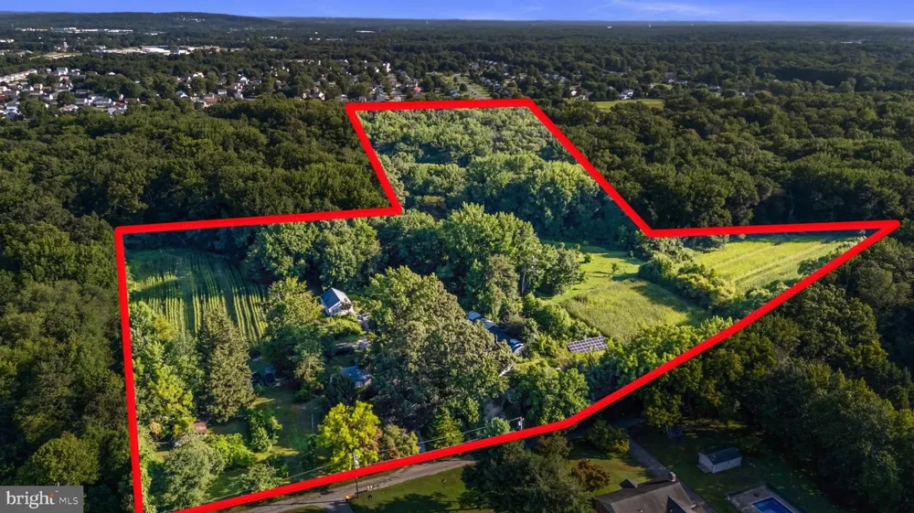 557 MANSION HOUSE ROAD Bear, DE 19701