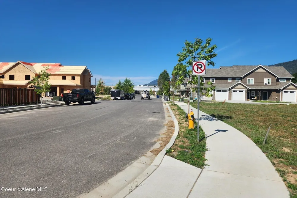 1702, 1706 1712 Onyx Court Sandpoint, ID 83864