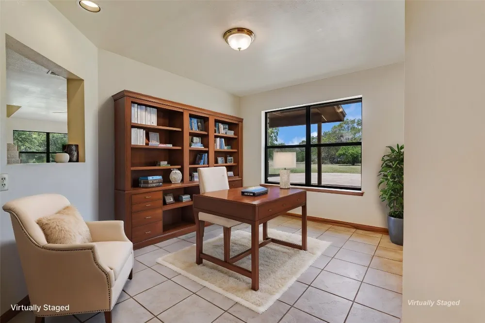 199 Middleton Road Spicewood, TX 78669
