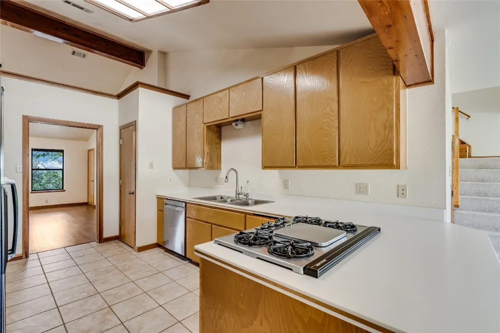 199 Middleton Road Spicewood, TX 78669