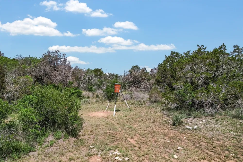 199 Middleton Road Spicewood, TX 78669