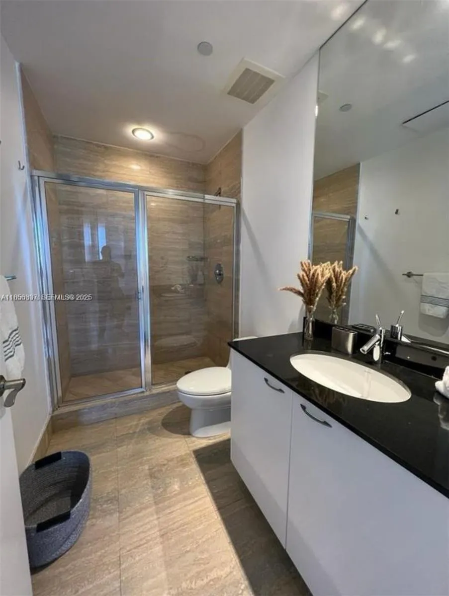15811 Collins Ave #2805 Sunny Isles Beach, FL 33160