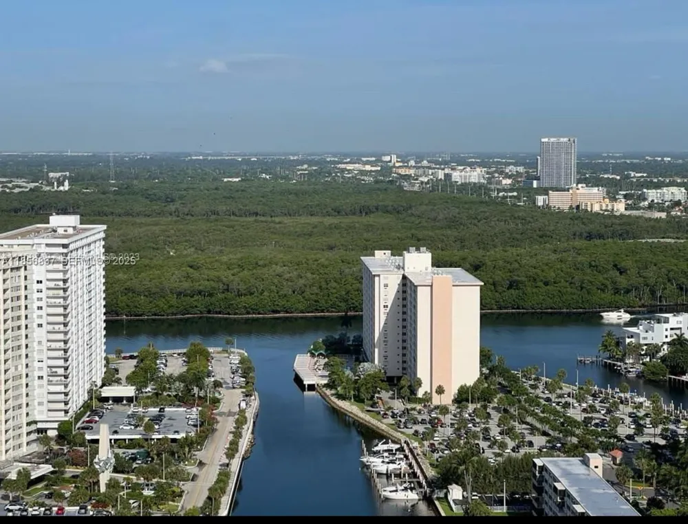 15811 Collins Ave #2805 Sunny Isles Beach, FL 33160