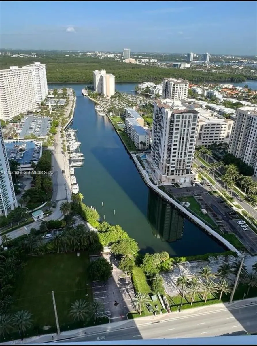 15811 Collins Ave #2805 Sunny Isles Beach, FL 33160