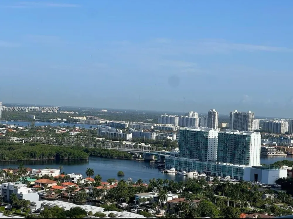 15811 Collins Ave #2805 Sunny Isles Beach, FL 33160