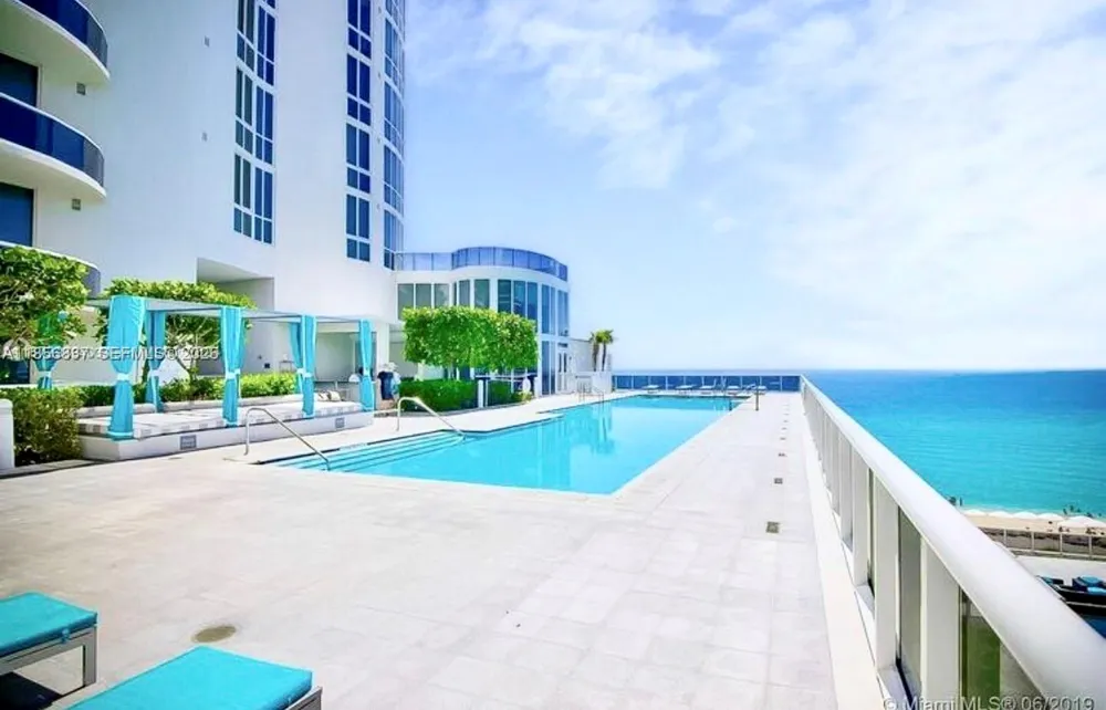 15811 Collins Ave #2805 Sunny Isles Beach, FL 33160