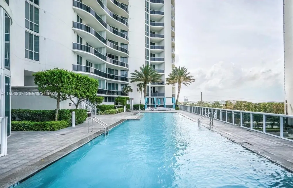 15811 Collins Ave #2805 Sunny Isles Beach, FL 33160