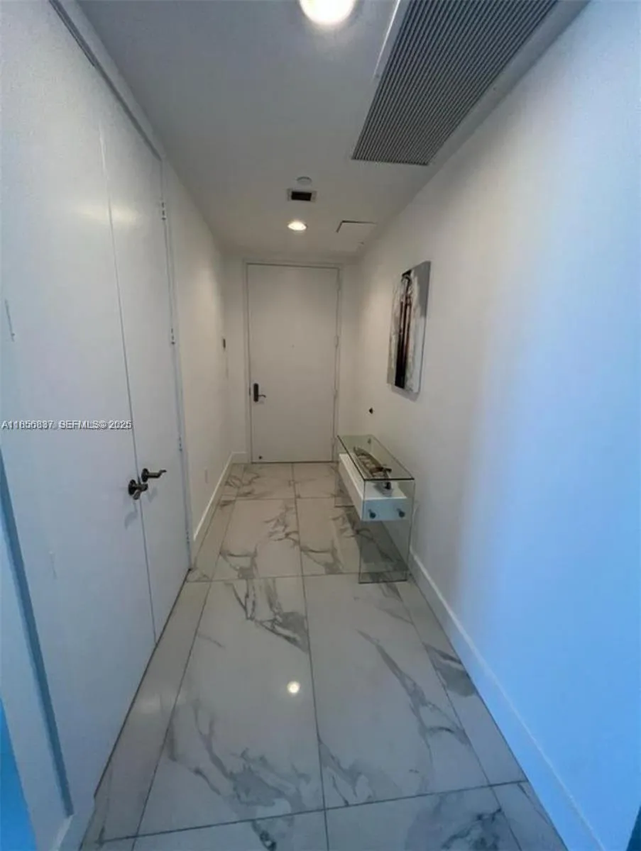 15811 Collins Ave #2805 Sunny Isles Beach, FL 33160