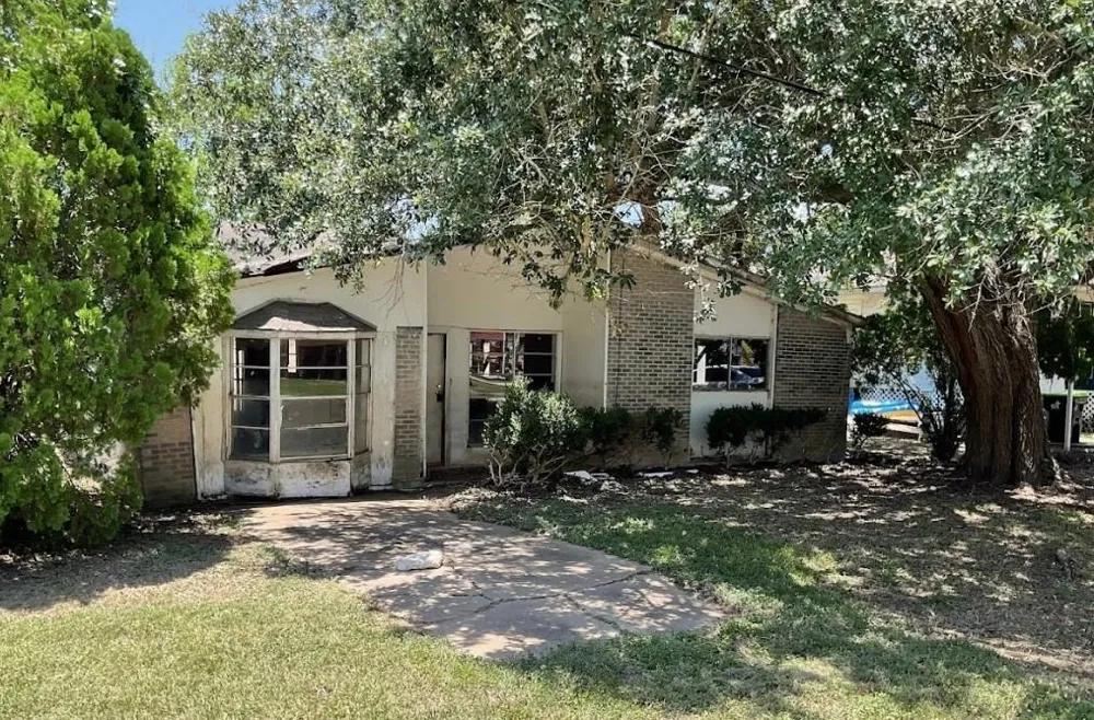 1517 Columbine Street Wharton, TX 77488
