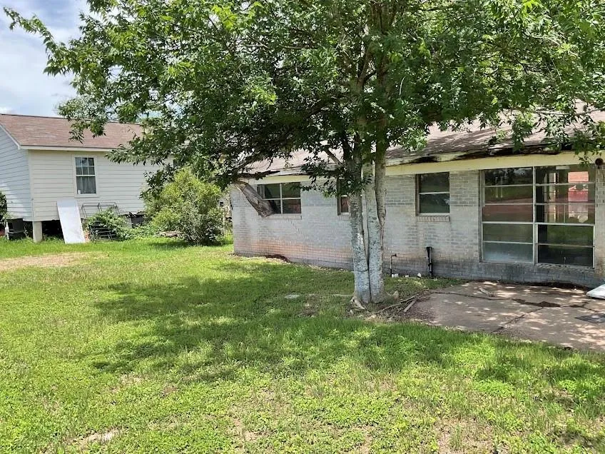 1517 Columbine Street Wharton, TX 77488