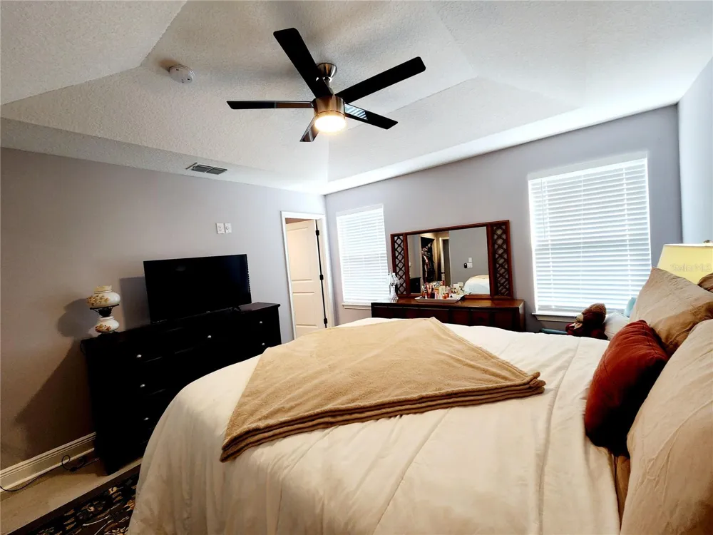 5508 VIOLA LEE WAY Lutz, FL 33558
