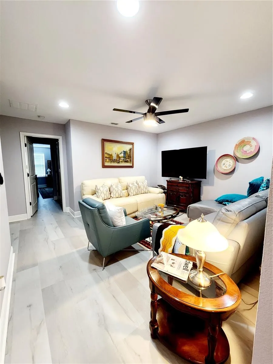 5508 VIOLA LEE WAY Lutz, FL 33558