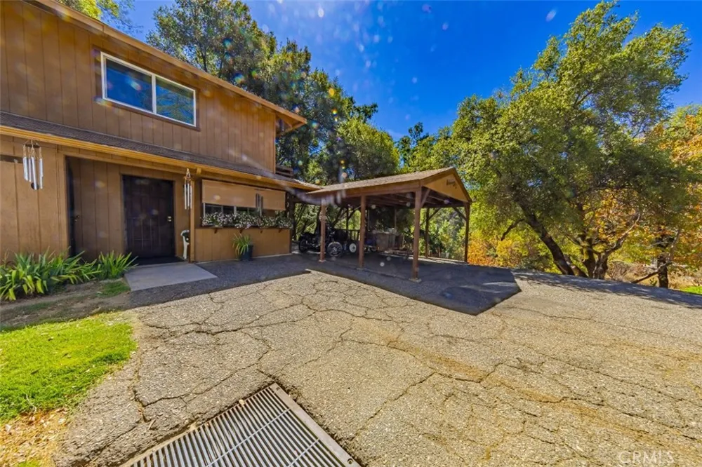 38601 Bon Veu Circle Oakhurst, CA 93644
