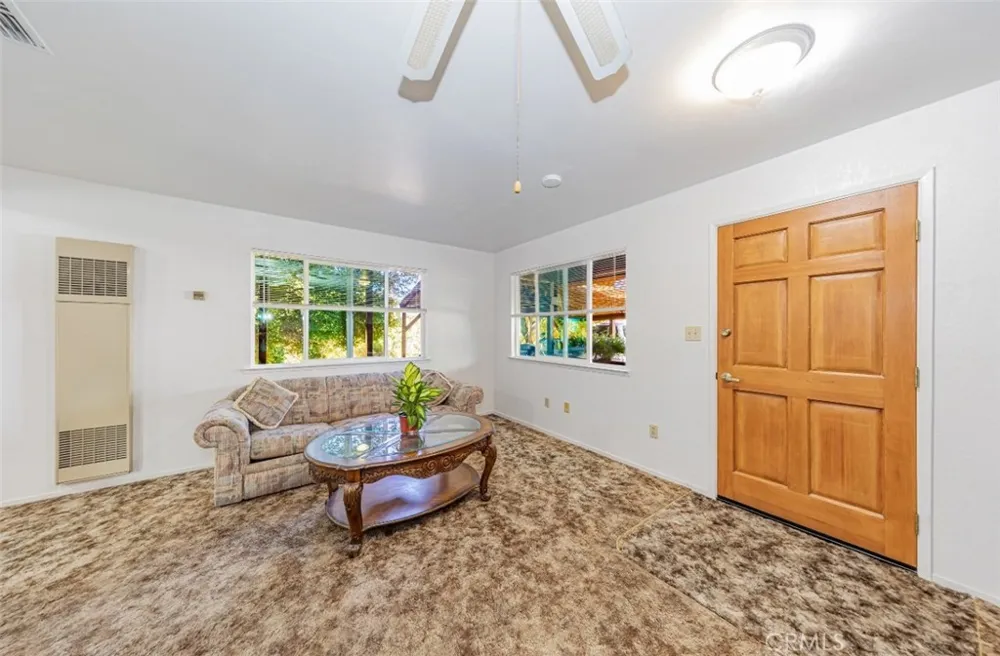 38601 Bon Veu Circle Oakhurst, CA 93644