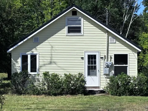 3905 Highway 11