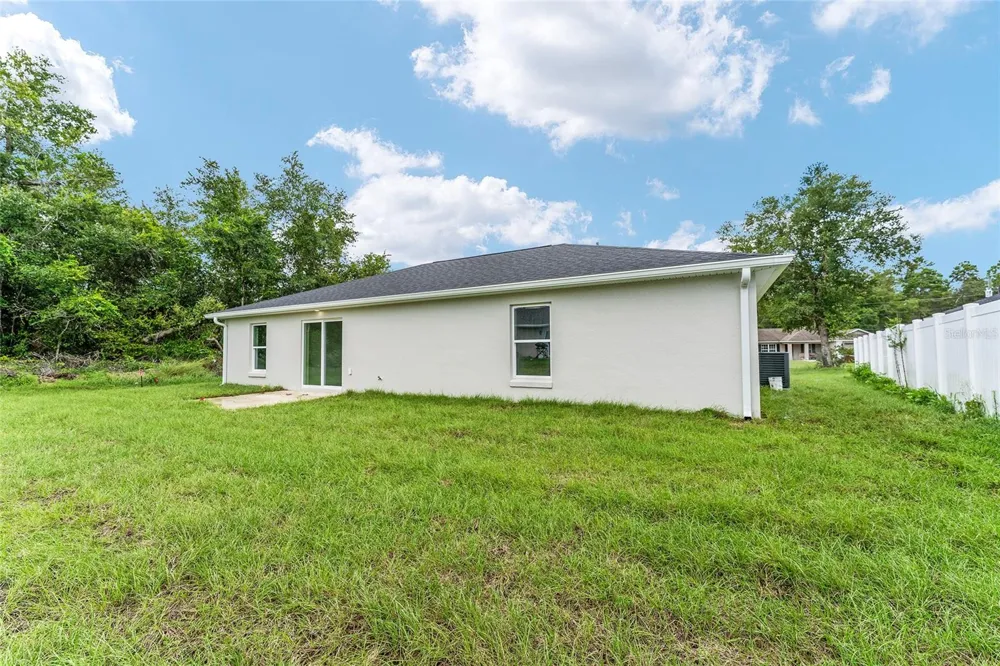 13027 NE 5TH PLACE Silver Springs, FL 34488