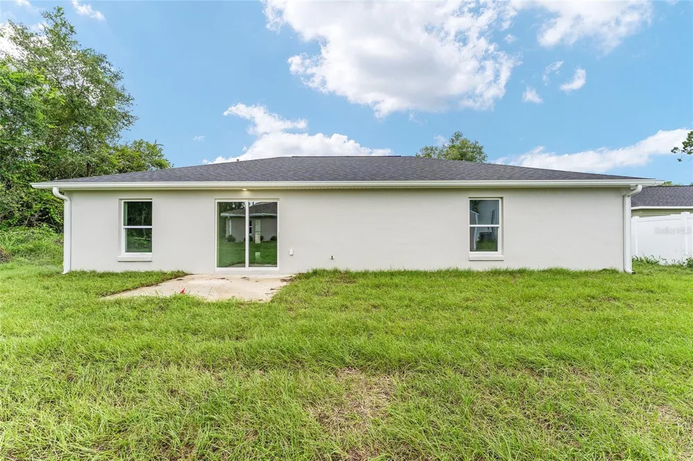 13027 NE 5TH PLACE Silver Springs, FL 34488