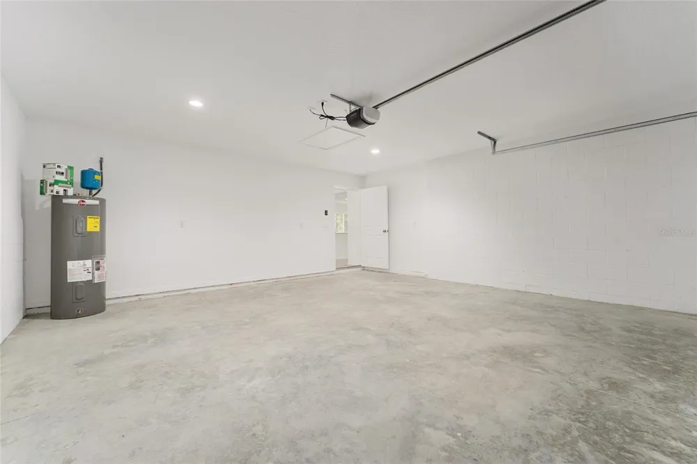 13027 NE 5TH PLACE Silver Springs, FL 34488