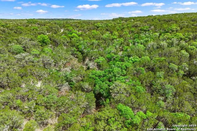 195 & 200 Countless Views Dr. Kerrville, TX 78028