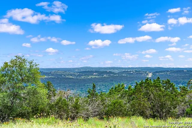 195 & 200 Countless Views Dr. Kerrville, TX 78028