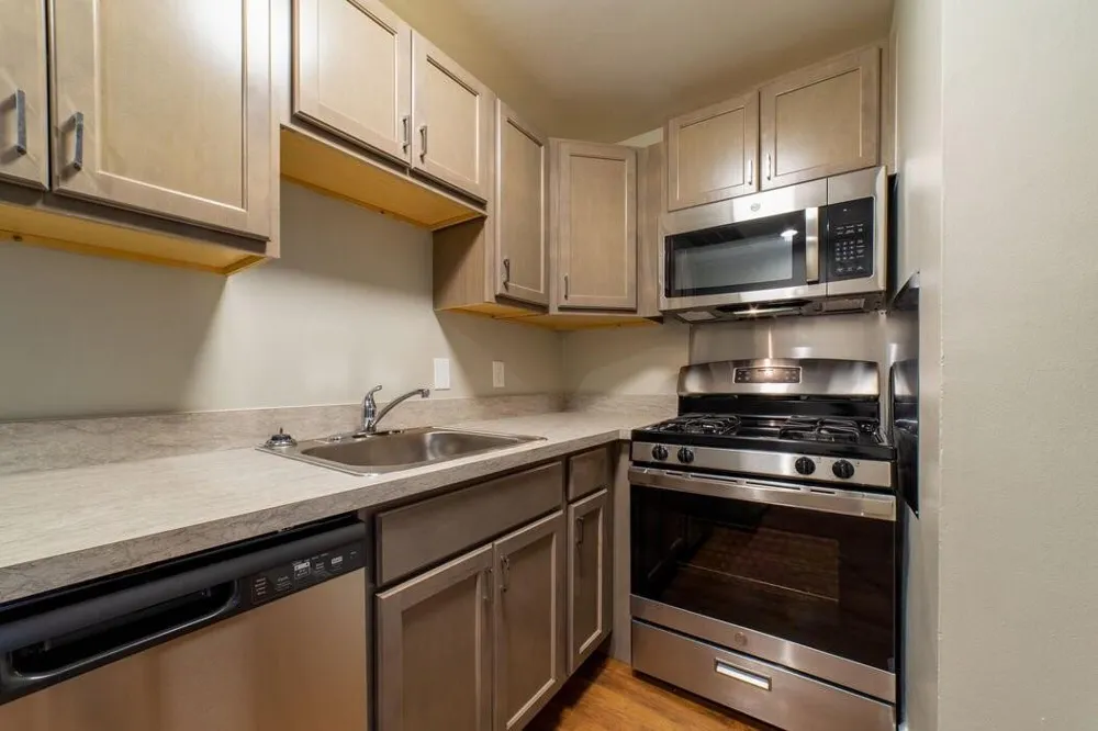 41 Prospect St Webster, MA 01570