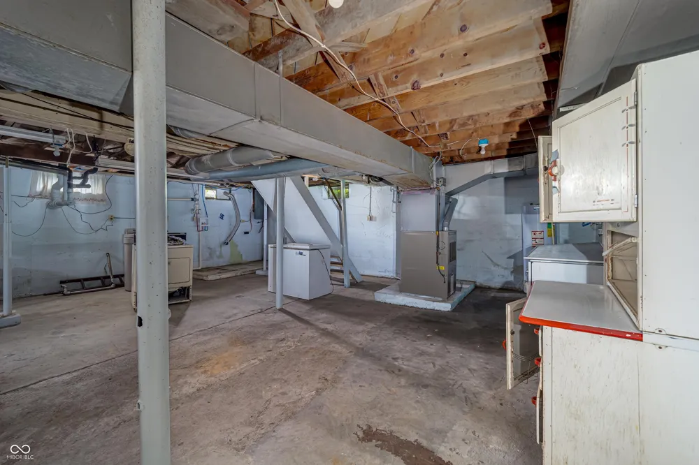 20-24 Eisenhower Drive Edinburgh, IN 46124