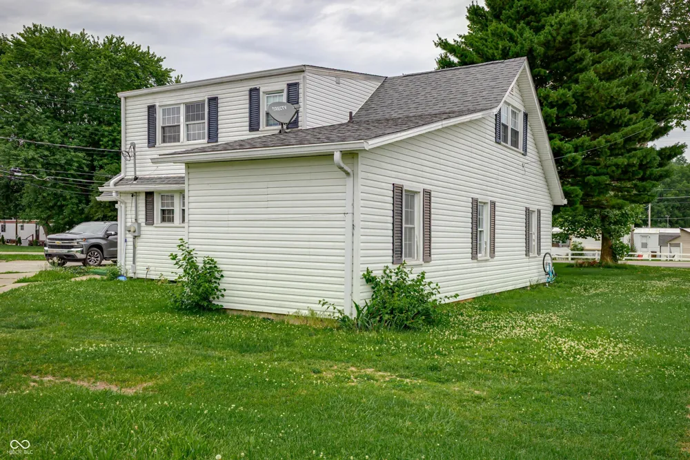 20-24 Eisenhower Drive Edinburgh, IN 46124