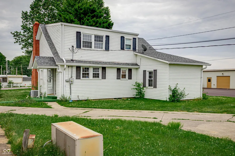 20-24 Eisenhower Drive Edinburgh, IN 46124