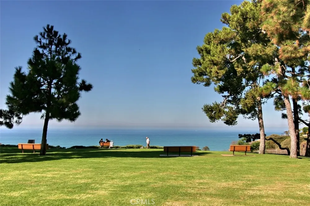 33611 Dana Vista Drive #31 Dana Point, CA 92629