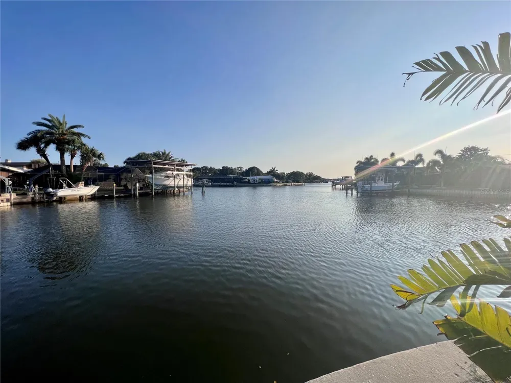 1796 BROOKSIDE BOULEVARD Largo, FL 33770