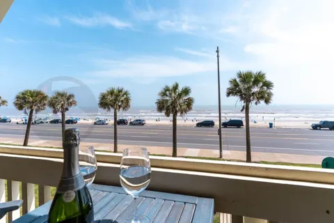 7000 Seawall Boulevard #225