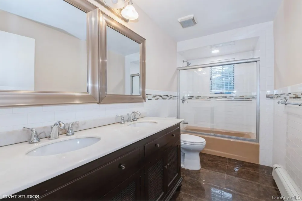 835 Barberry Lane Woodsburgh, NY 11598