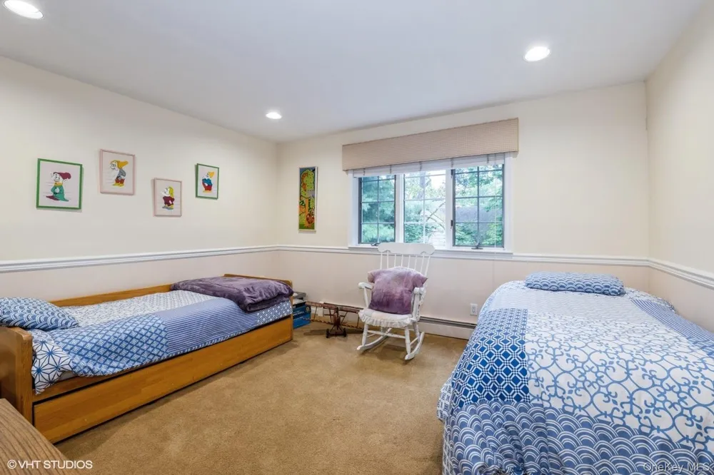835 Barberry Lane Woodsburgh, NY 11598