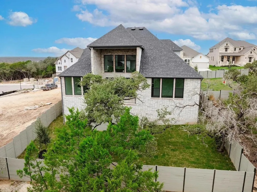 1805 Crimson Sunset Drive Georgetown, TX 78628