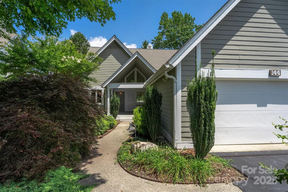 144 Overlook Drive Flat Rock, NC 28731