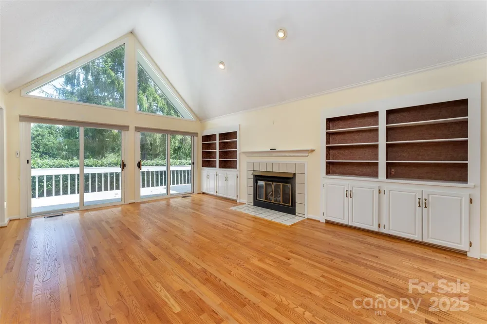 144 Overlook Drive Flat Rock, NC 28731