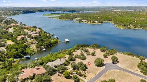 2928 Cliff Overlook